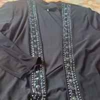 لباس خیلی تمیز ونو کم پوشیده شده
