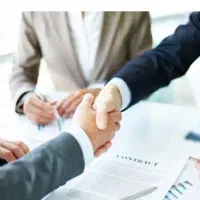 کمک در انجام خریدهای شخصی و منزل