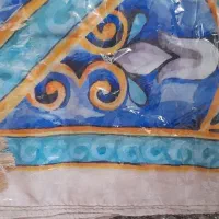 شال و روسری و یک پارچه زیبا