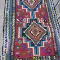 سلام. دو عدد گلیم در حدنو|گلیم، جاجیم، گبه|کوهدشت, |دیوار