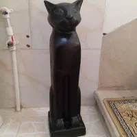 مجسمه گربه سیاه