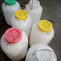 ظرف پلاستیکی