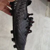 کفش فوتبال.