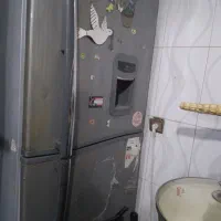 سلام  یک عدد یخچال فریزر سالم