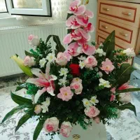 سبد گل لیلیوم و گل رز