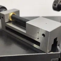 گیره دستگاه سنگ زنی