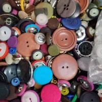 دکمه درهم 200 تک تومنی