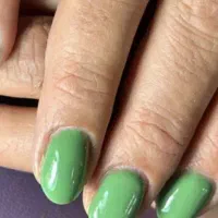 مدل کاشت ناخن ۲۰۰تومن ژلیش ۱۰۰تومن هزینه مواد|خدمات آرایشگری و زیبایی|یزد, |دیوار