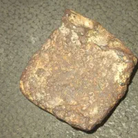 سنگ اهنی شهاب|کلکسیون اشیاء عتیقه|شیراز, کوشک میدان|دیوار