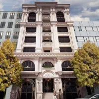 اجاره واحد خدماتی ۱۵۰متر ولیعصر رودکی