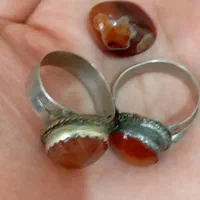 انگشتر و سندلوس و سنگ عقیق|کلکسیون اشیاء عتیقه|اسلامشهر, زرافشان|دیوار