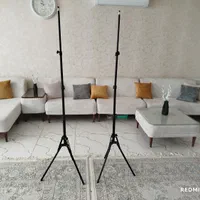 دو عدد پایه برای فیلمبرداری و عکاسی