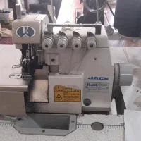 چرخ خیاطی و لوازم مربوطه