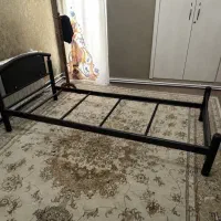 تختخواب یکنفره فلزی