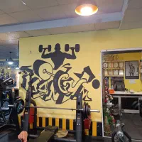 به یک آقا بالای ۲۵ سال  جهت باشگاهداری