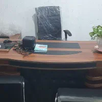 فروش فوری وسایل شامل فریزر بستنی و مبل و میز اداری|فروشگاه و مغازه|بندرعباس, |دیوار