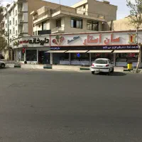 صندوقدار اقا جهت بستنی فروشی