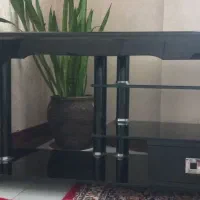 میز تلوزیون شیشه ای