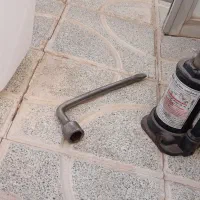 جک ۴ تنی و آچار چرخ