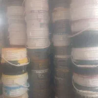 بشکه فلزی سالم و سطل پلاستیکی