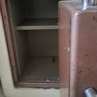 گاو صندوق|ابزارآلات|مشهد, هفت تیر (آب و برق)|دیوار