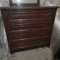 دراور چوبی  قدیمی زیر چرخدار به همراه  آینه|جاکفشی، کمد، دراور|تهران, جنت‌آباد مرکزی|دیوار