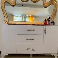 میز کنسول و ایینه