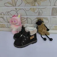 تعدادی وسایل بچه