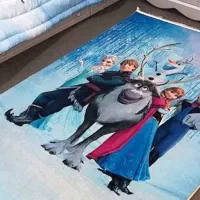 فرش کودک به همراه پرده و لوستر