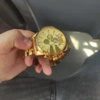 ساعت دیزل شاخ دار|ساعت|پرند, فاز ۴|دیوار