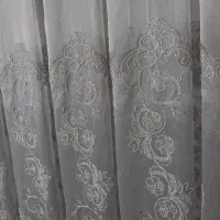 پرده گلدوزی شده