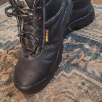 کفش ایمنی|کیف، کفش، کمربند|شاهین‌شهر, شهرک گلدیس|دیوار