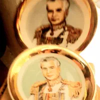 نلبکی قدیمی عتیقه با عکس رضا شاه|کلکسیون اشیاء عتیقه|اصفهان, دارک|دیوار