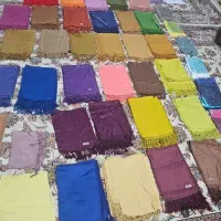 شال ساده جنس تُرک...|لباس|شیراز, فرهنگ شهر|دیوار