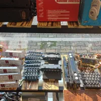 قطعات هود و گاز|خدمات پیشه و مهارت|رشت, سعدی (تختی)|دیوار