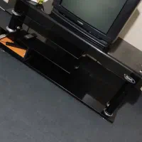 تلویزیون سامسونگ دیجیتال با میز|تلویزیون و پروژکتور|قدس, شهرقدس|دیوار