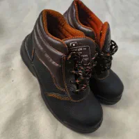 کفش کار نو با قیمت مناسب|کیف، کفش، کمربند|مهاجران, |دیوار