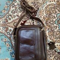 چند عدد کیف مدارک و لپتاپ وتحصیلی