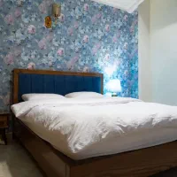 منزل و آپارتمان مبله ب صورت تایمی روزانه مرکز شهر|اجارهٔ کوتاهمدت آپارتمان و سوئیت|شیراز, شهرک سراج|دیوار