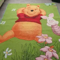 فرش اتاق کودک درحد نو شسته شده