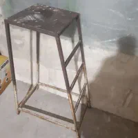 چهارپایه فلزی