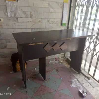 میز چوبی درجه یک درحد کم استفاده شده