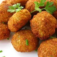 استخدام نیروی ساندویچی فلافلی