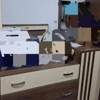 فروش فوری تخت و میز آرایش