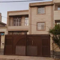 ویلایی درب حیاط۱۹۰متری