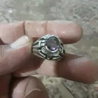 یک انگشتر نقره دست ساز انگشتر