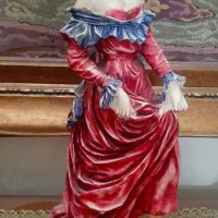 مجسمه انتیک