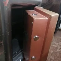 گاوصندوق گنجینه|ابزارآلات|گنبد کاووس, |دیوار