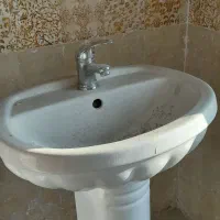 یه عدد روشویی با شیر آلات تازه|لوازم سرویس بهداشتی|تهران, شهرک رضویه|دیوار