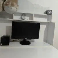 میز کامپیوتر